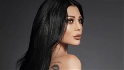 مطربة وممثلة لبنانية هيفاء وهبي