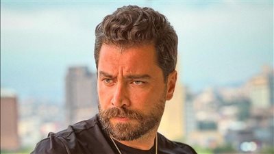 ورث الجمال منها.. والدة  معتصم النهار حديث المتابعين  بظهورها  لأول مرة ..