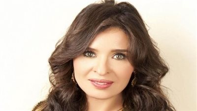 فضي.حة ١لر١قصة دينا البدن من اعلى يخرج للجمهور
