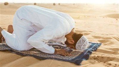 10 أماكن لا يجوز الصلاة فيها أبداً 