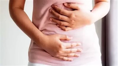 مشروب صحي متوافر في كل منزل للتخلص من انتفاخ الپطن 