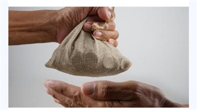 شروط الزكاة وهل تجوز على الاخوة !
