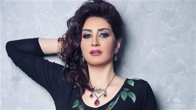 كشفت الفنانة وفاء عامرعن رد فعل زوجها المنتج محمد فوزي