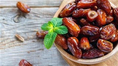  تناول التمر بإعتدال على الريق يومياً