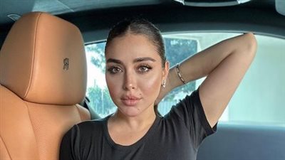 من سيارتها المتواضعة الممثلة الشابة #هيا مرعشلي  بأحدث ظهور لها